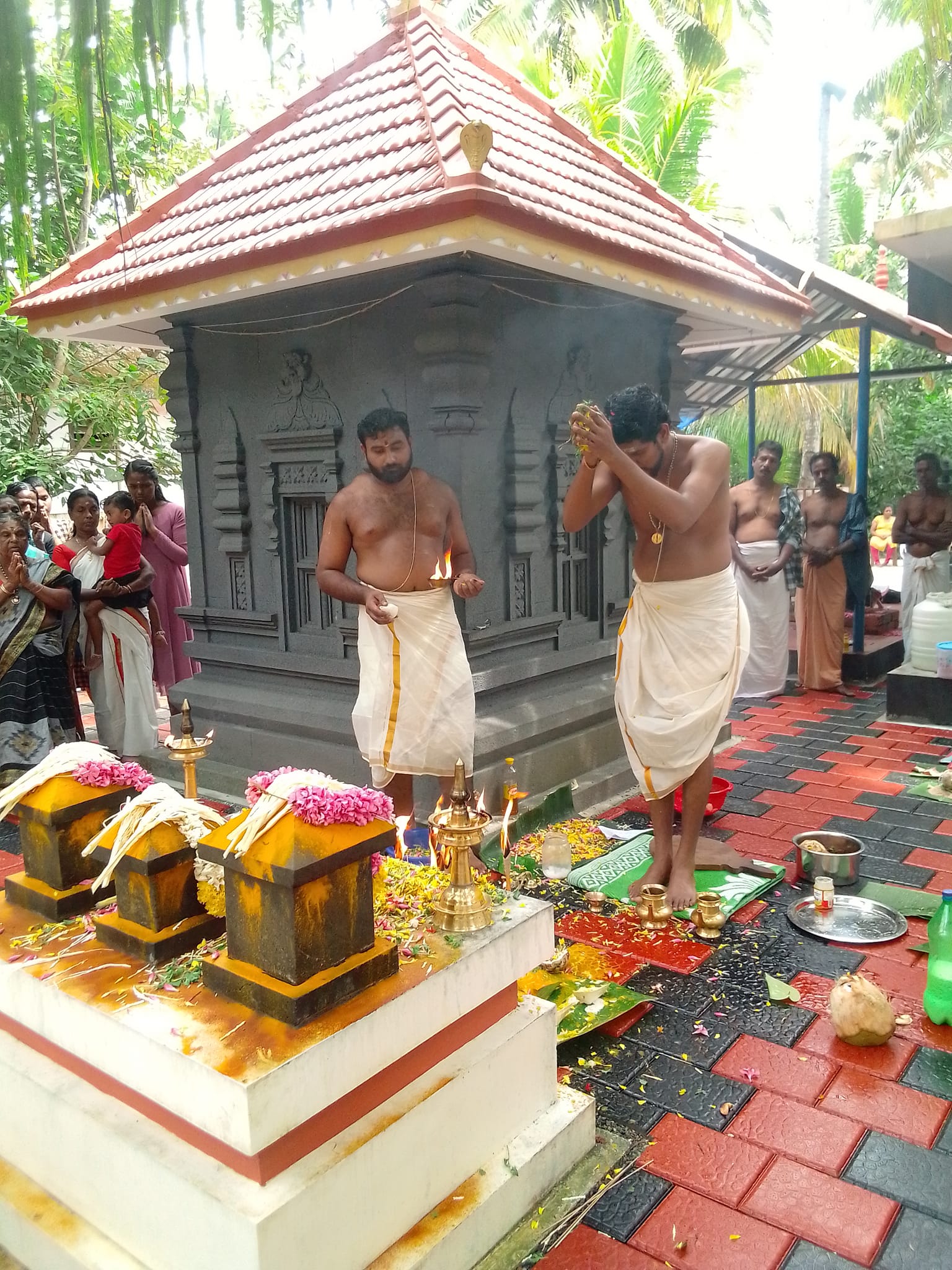 Images of Kollam   Kizhakkemangalath Sree RajarajeswariDevi Temple