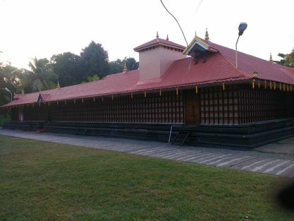 Peroor Karunallor Bhagavathy Temple Kollam Dresscode