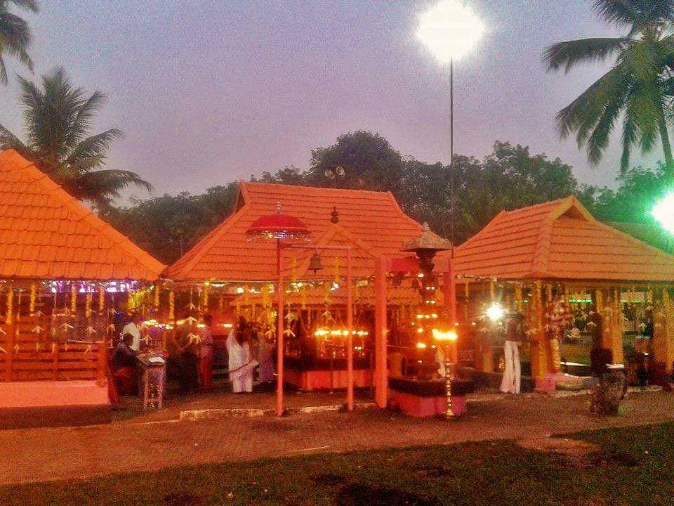  Perumannoor  Sree Bhadrakali Devi Temple Kollam Dresscode