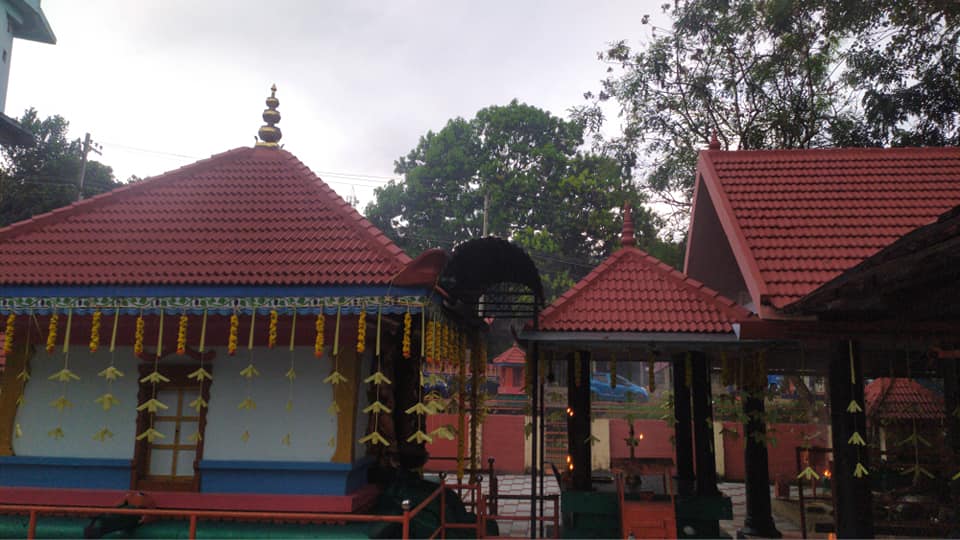 Images of Kollam Eyalloor Mahavishnu Temple