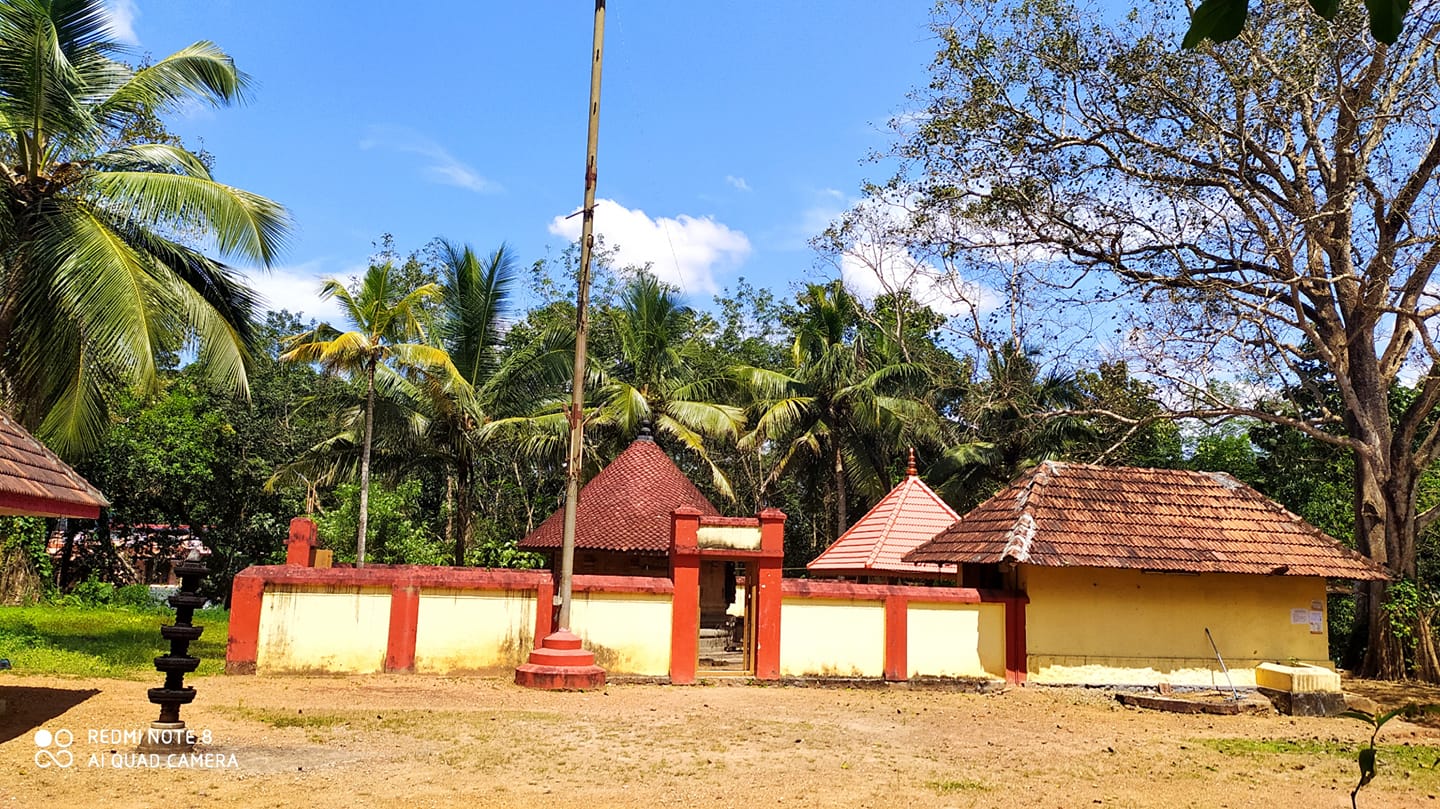  Pidavoor Sreekrishna Swami Temple Kollam