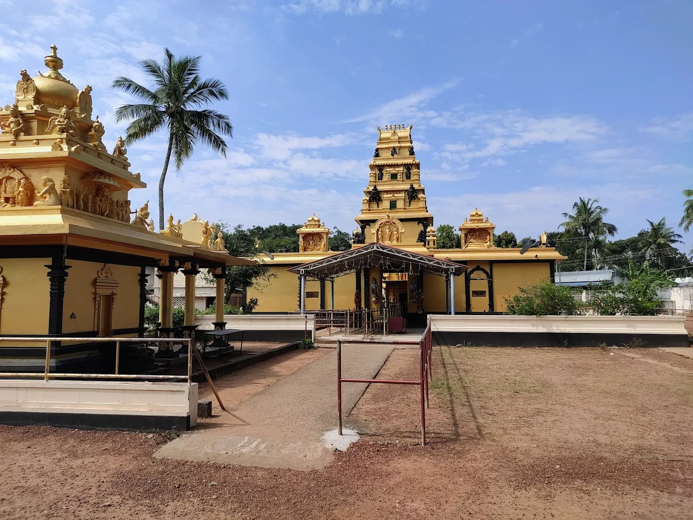 Veliyam Sree Subrahmanya Swamy Temple exterior view