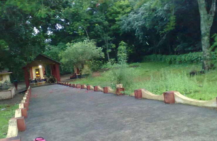 Uppukuzhi Bhagavathy Temple kollam