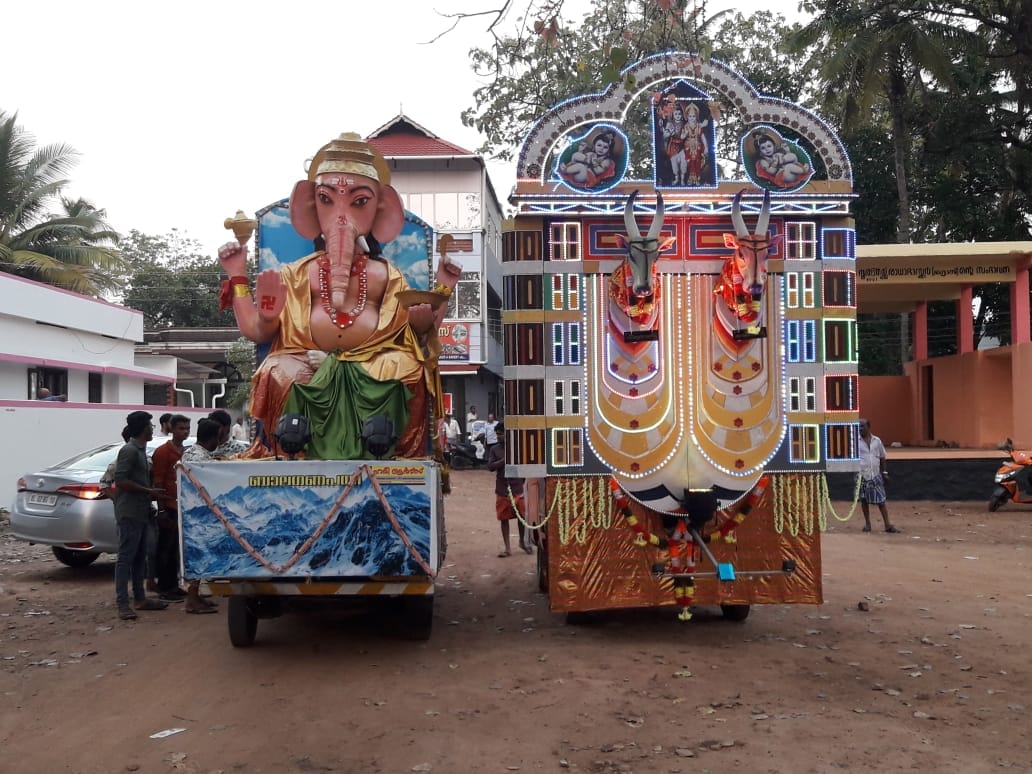 Images of kollam Veliyil Sri Moorthi  krishna Temple