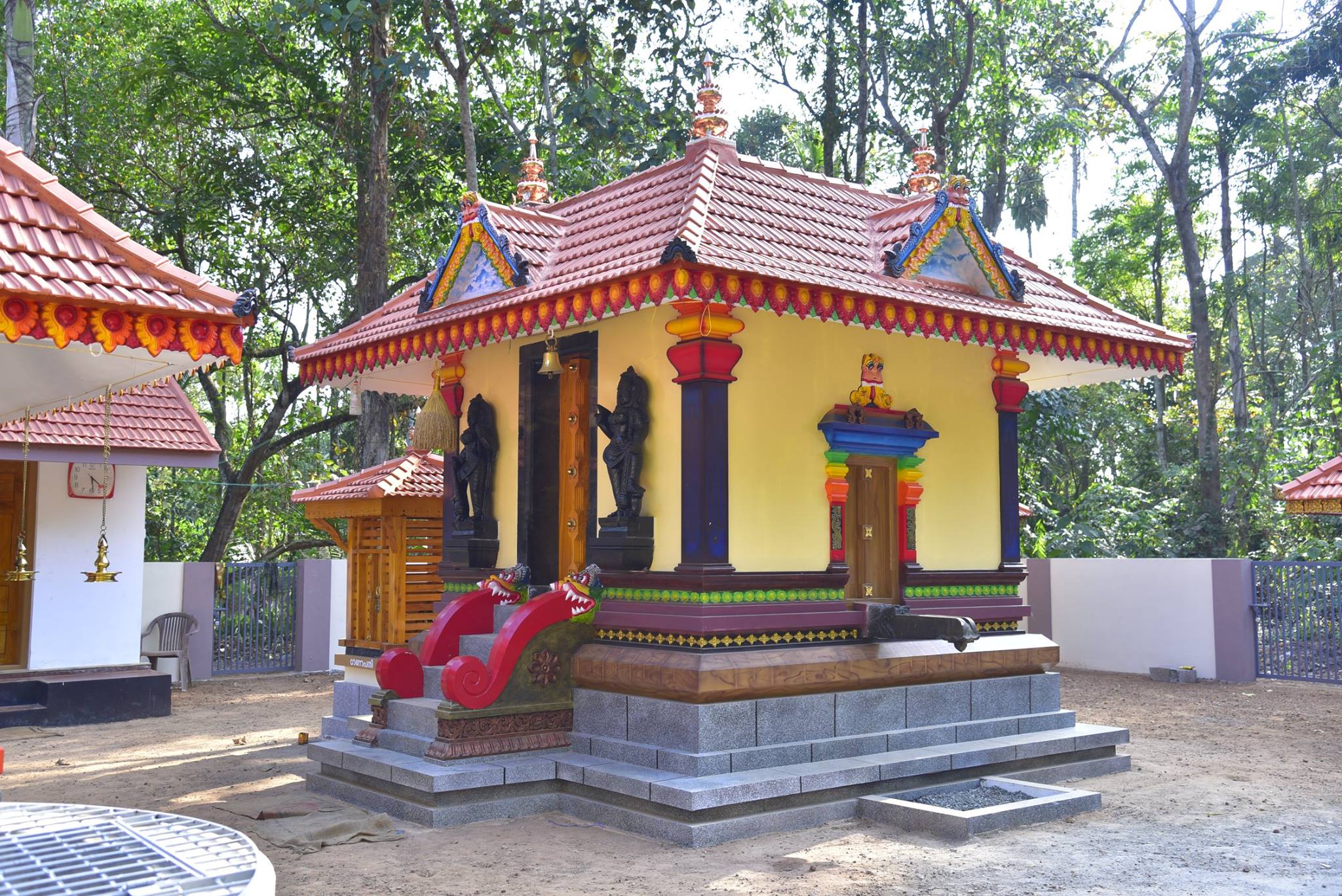 Images of kollam Uthirumala Sree Vanadurga Devi  krishna Temple