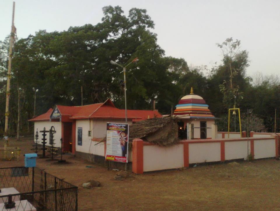 Muthayil Peedika Bhagavathi Temple kollam