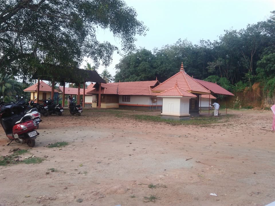 Poovattoor Kizhakku Mahavishnu Temple kollam