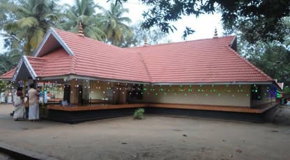 Puliyankulangara Sree Krishna is an Shakthi lord in Hinduism