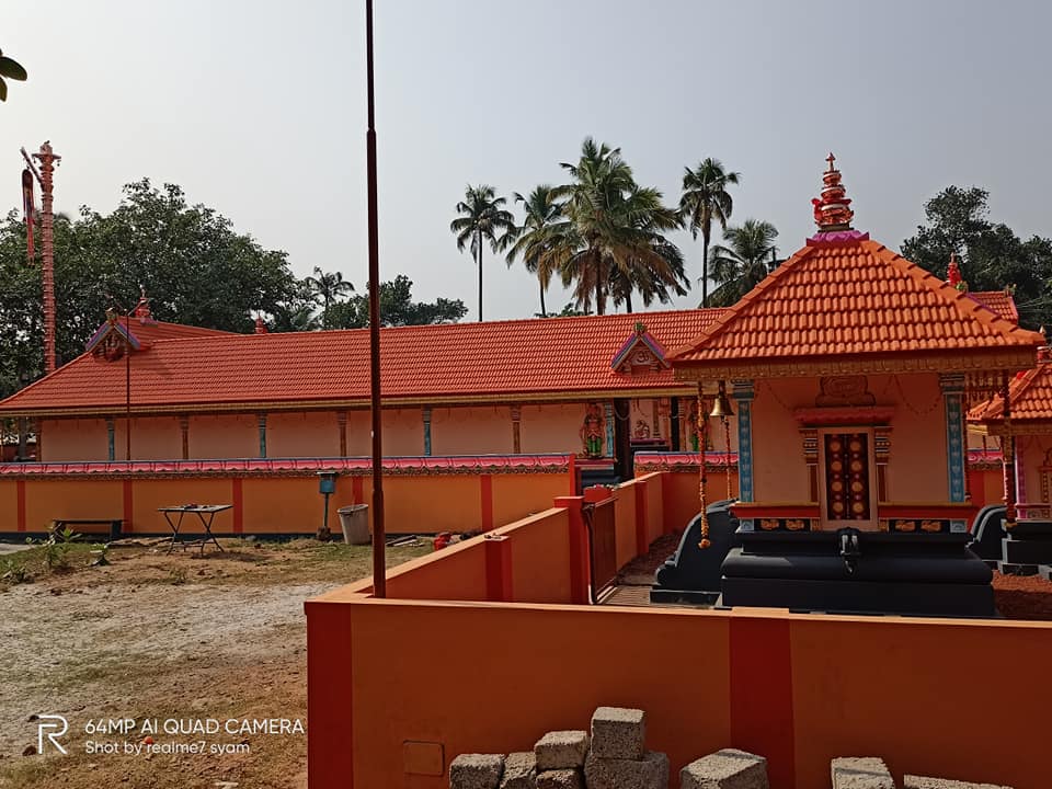 Images of kollam Kurunnamani Sree Vanadurga Devi  krishna Temple