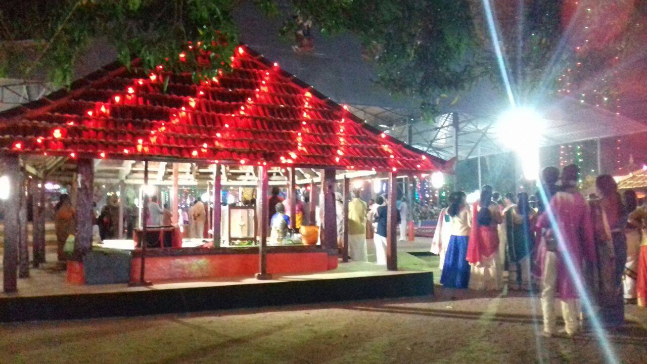 Azhakiyakaavu Sree Kurumbakali Devi temple kollam Dresscode
