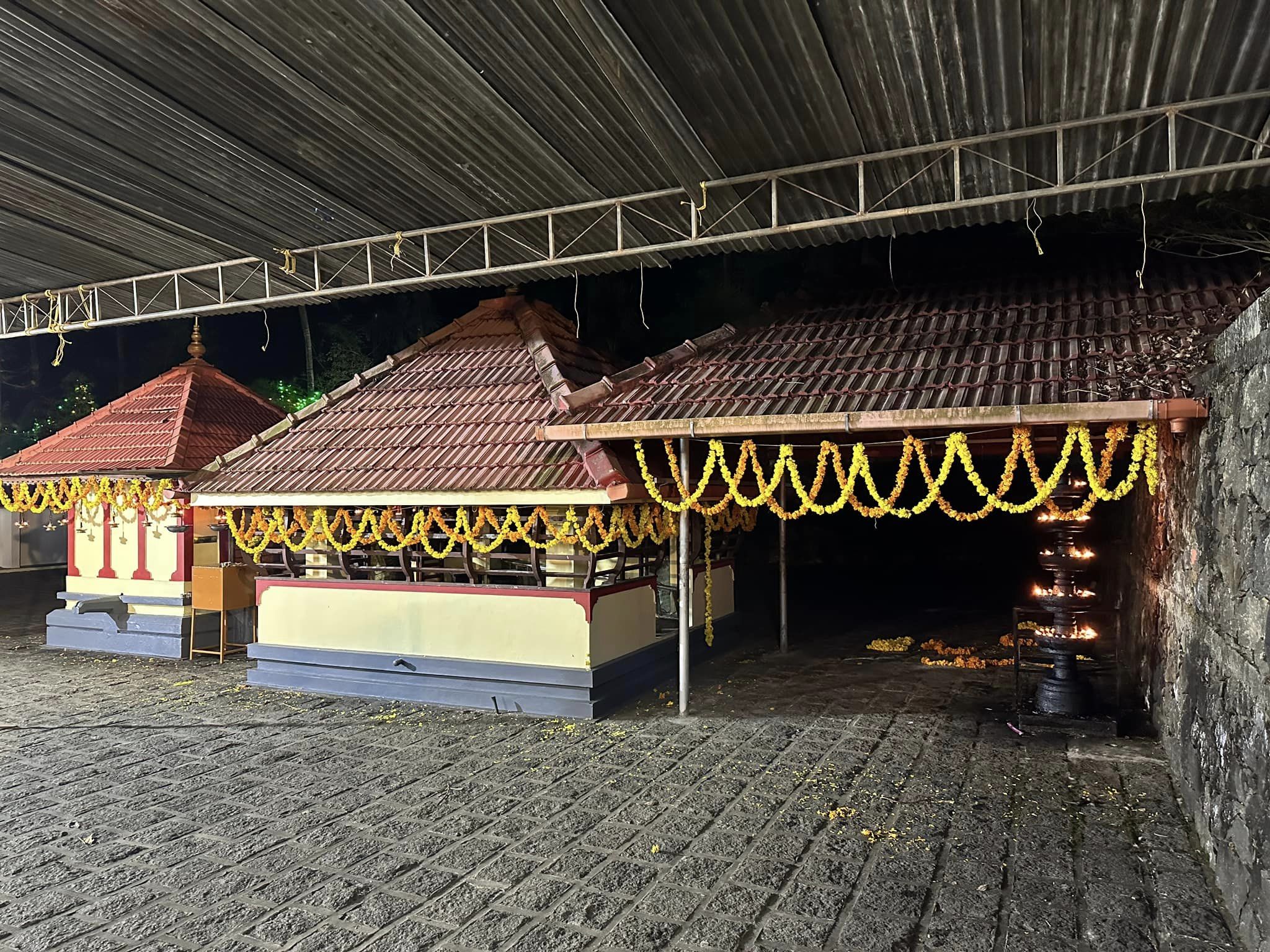 Puliyannoor Mahadeva Temple Temple in Kerala