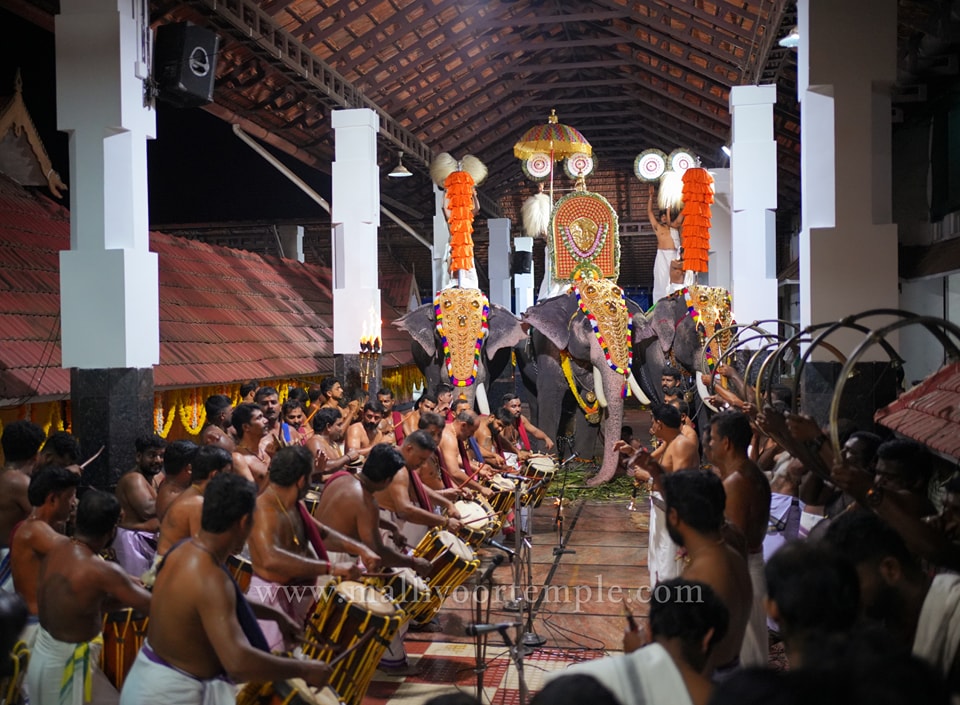 Malliyoor Sree Mahaganapathi Templenagaraja is an Shakthi god in Hinduism