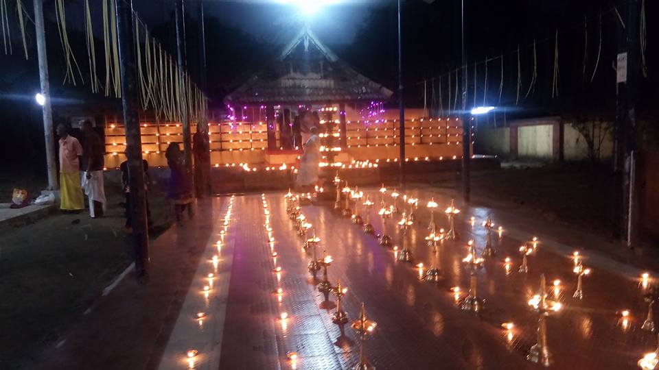 Poovankulangara Devi  Temple Kottayam Dresscode