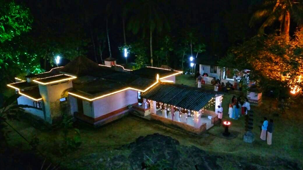 Mannam Kilikulam Kavu Bhagavathi  Temple Temple in Kerala