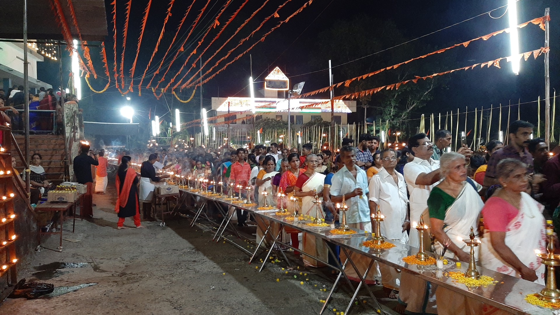 Chirakkadavu Mahadeva temple Kottayam Dresscode