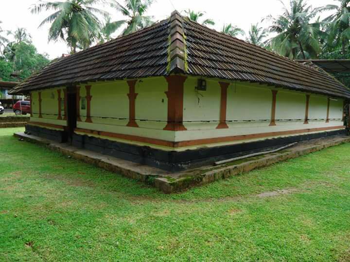 Images of Kozhikode Kuniyil Bhagavathi Devi Temple