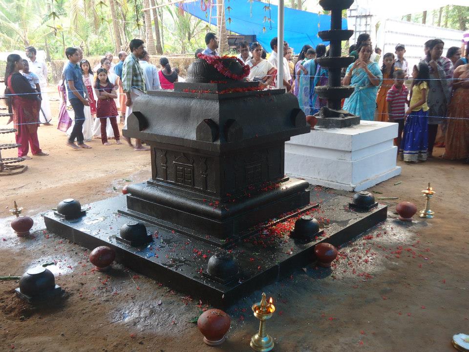 Sree Vadakkan Thottam Temple Kozhikode Dresscode