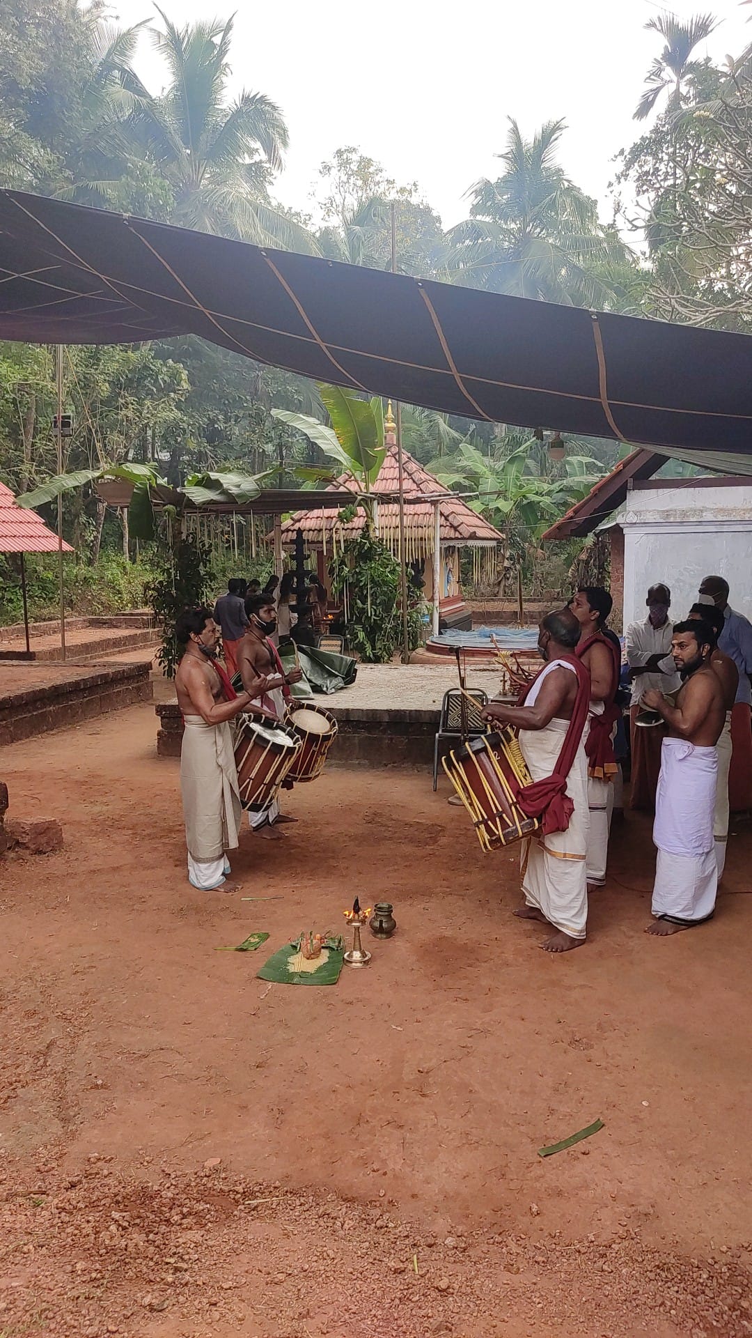 Kavumthara Ayyappa  Temple Kozhikode Dresscode