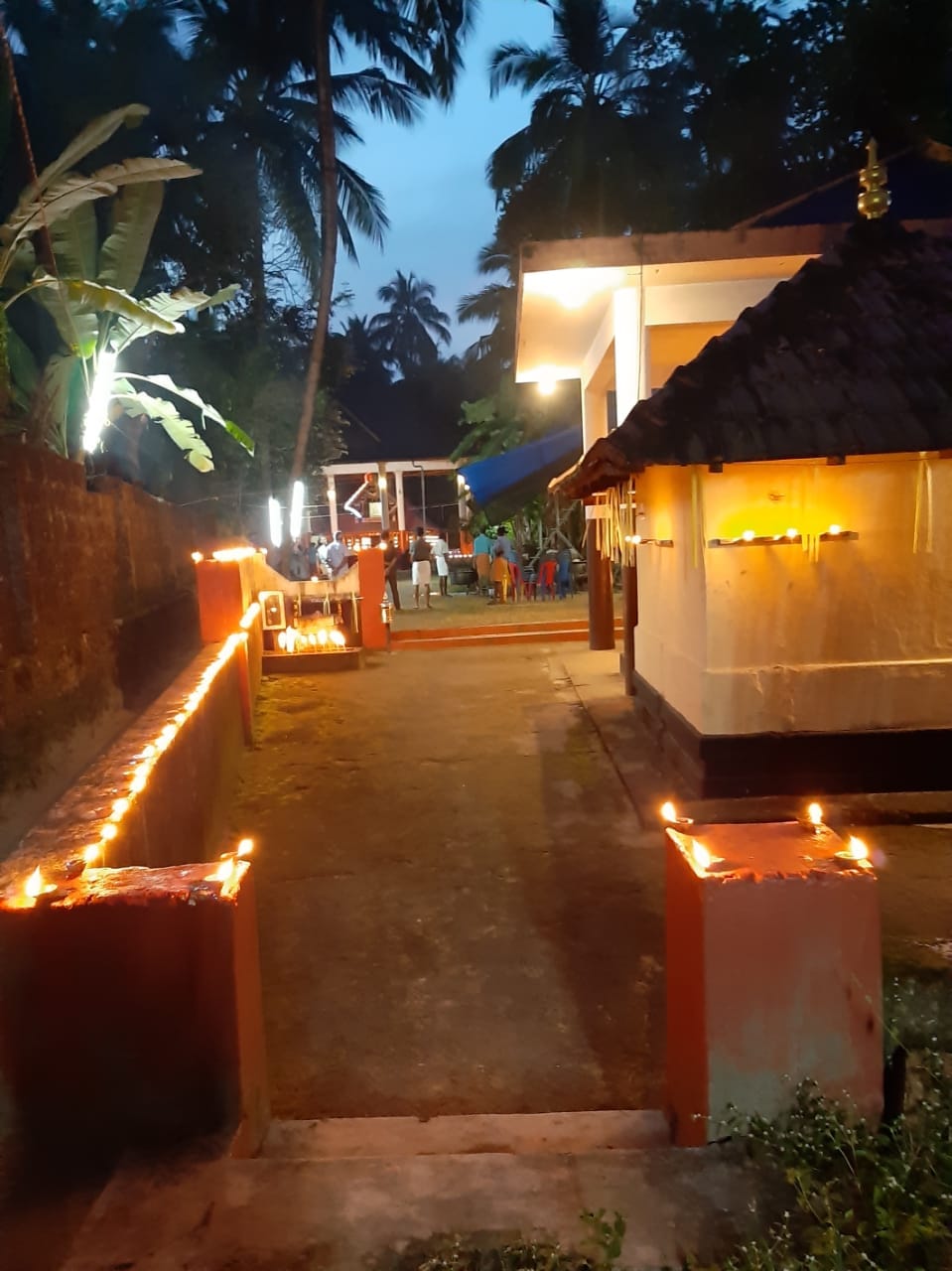  Pisharikavu Devi  Temple Kozhikode Dresscode