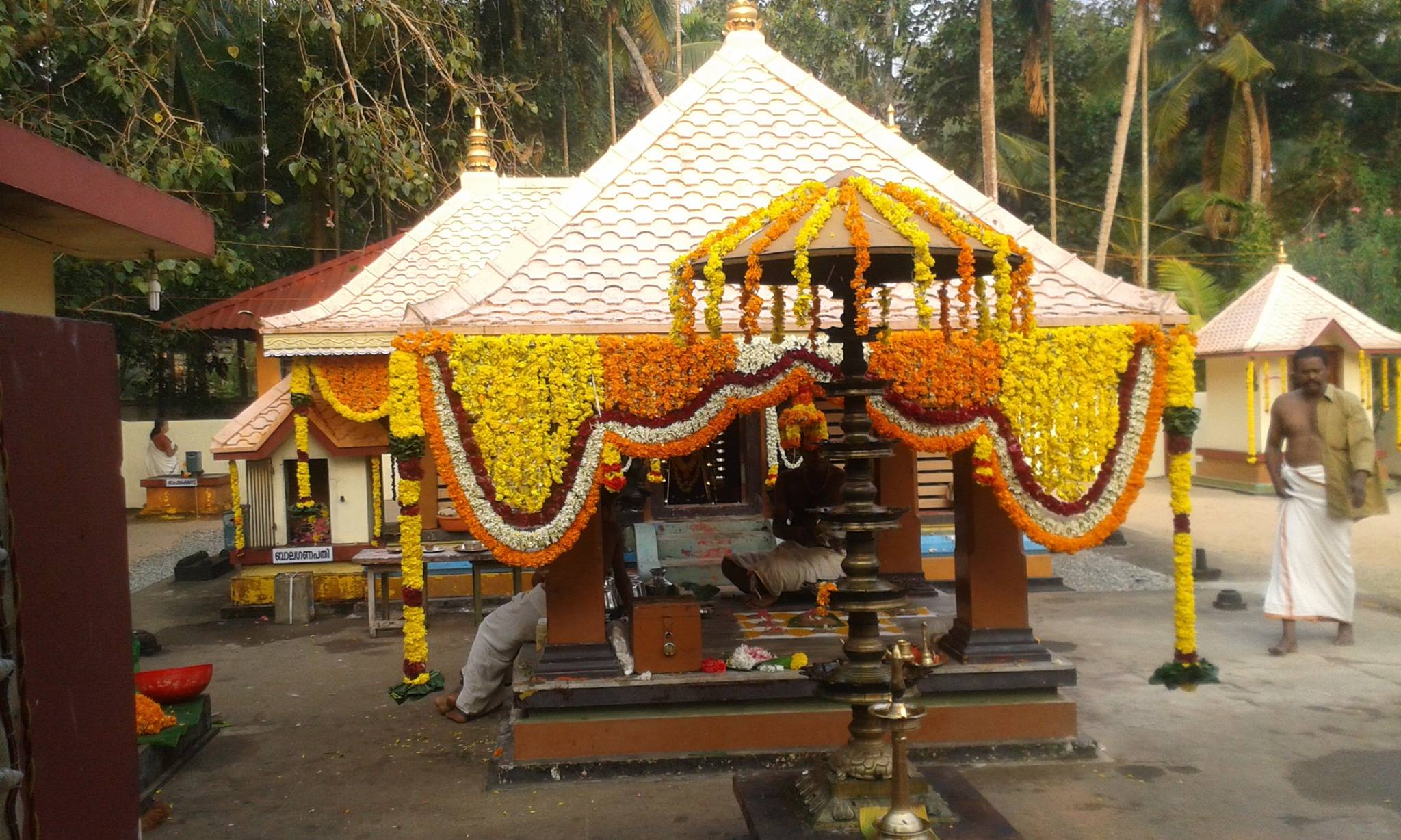 Vembilakavu deviTemple Kozhikode Dresscode