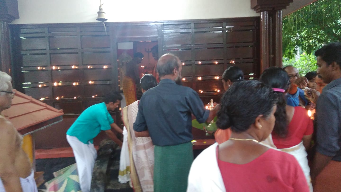  Kettyodi Sree Bhagavathi Bhagavathi  Temple Kozhikode Dresscode