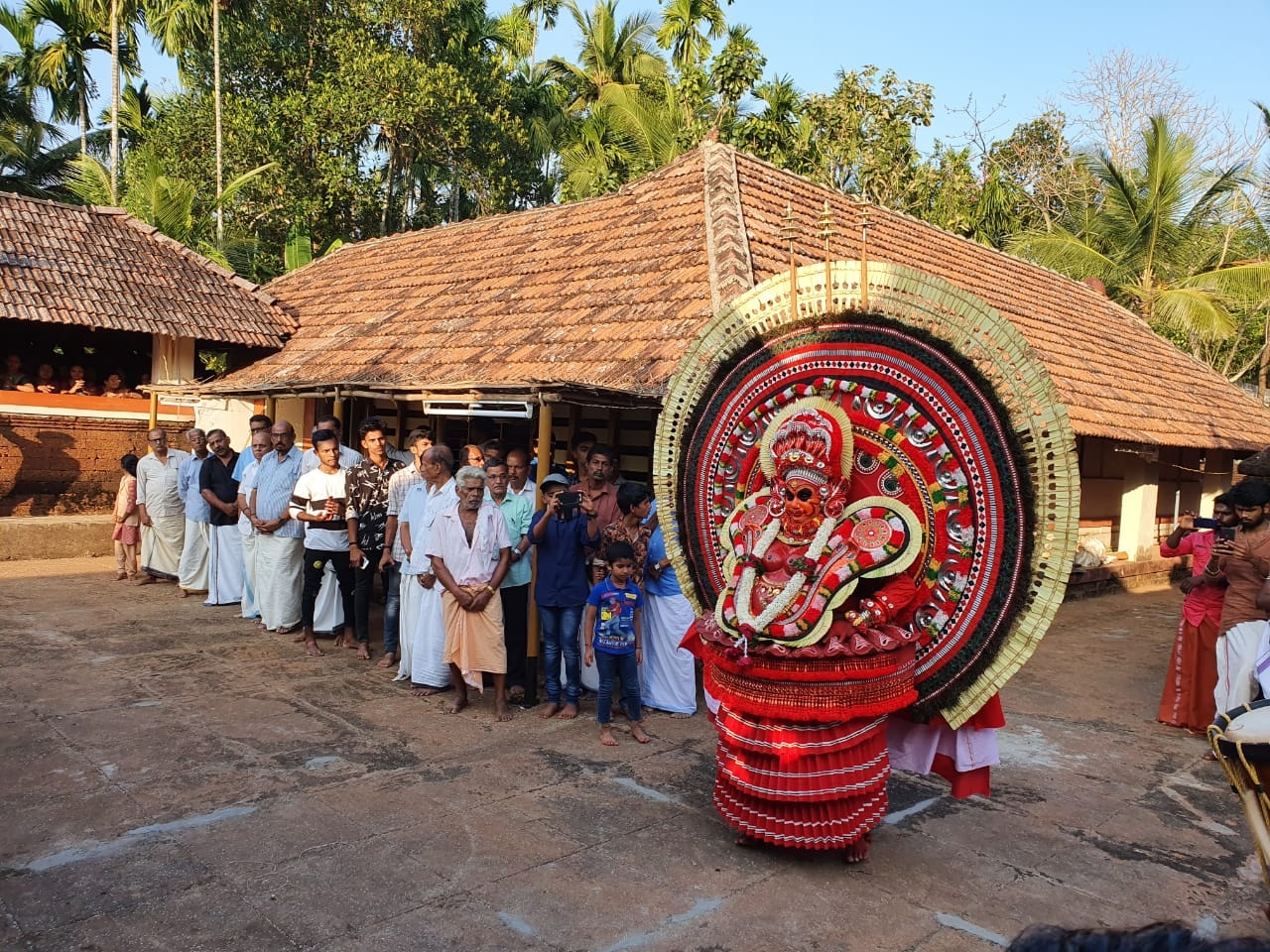  Kodoth Bhagavathi Bhagavathi  devi  is an Shakthi devi in Hinduism