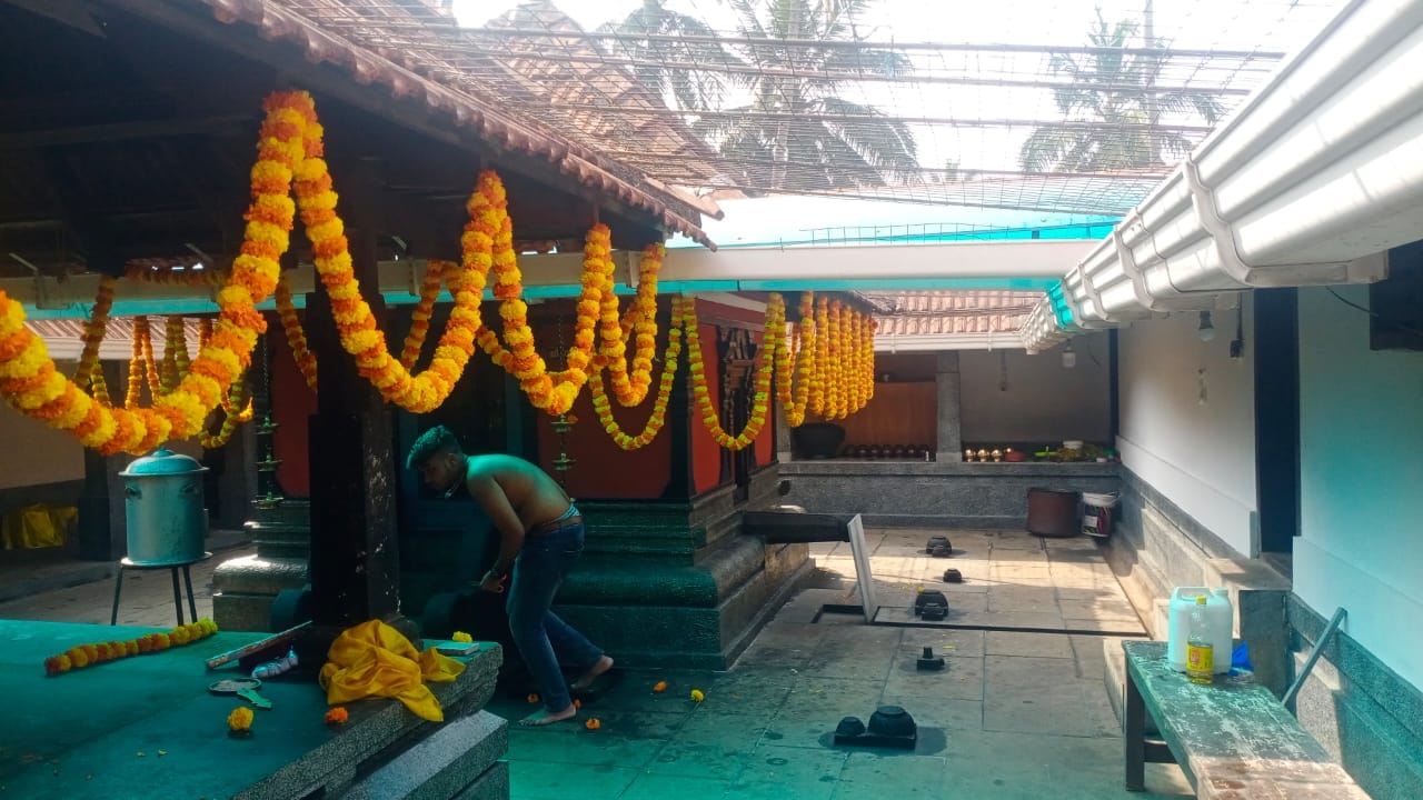 Images of Kozhikode  Thiruvangoor Sree Narasimha Parthasarathy Temple