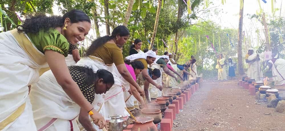 Images of Kozhikode  Poovalora KunnuSree Bhagavathi  Temple