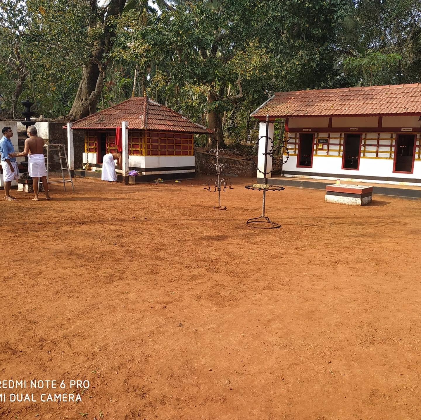 Mannatham Parambath Sree Bhagavathy Temple 