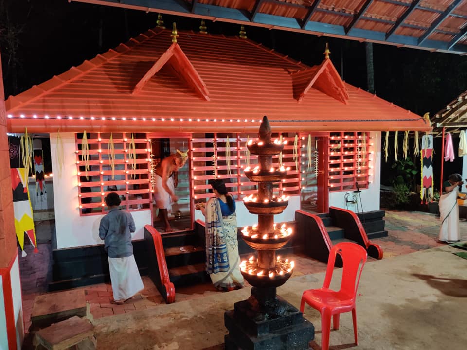 Konnapalankandi Bhagavathy   Temple Kozhikode Dresscode