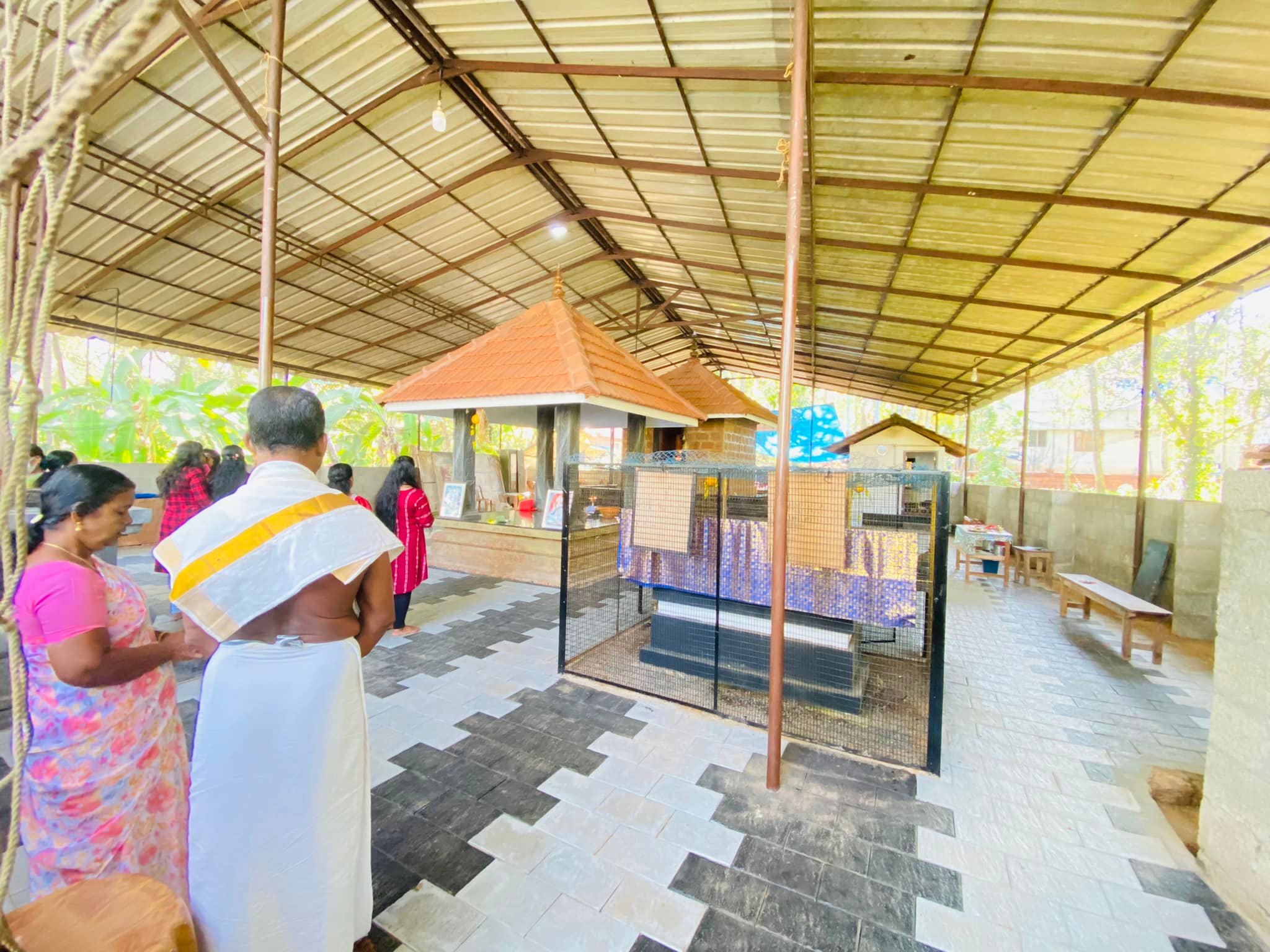 Chennakode Variyath Sri Narasimhamurthy  Temple Kozhikode Dresscode