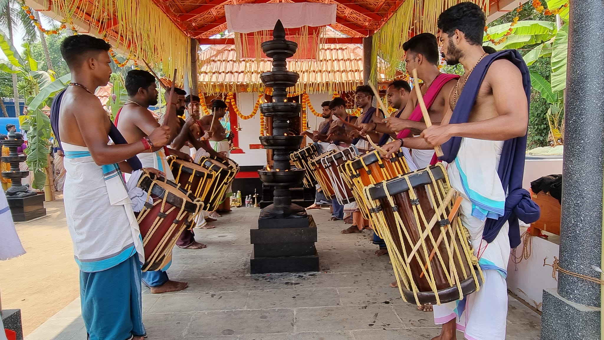 Images of Kozhikode Aliyakkote Sree Bhagavathy   Temple