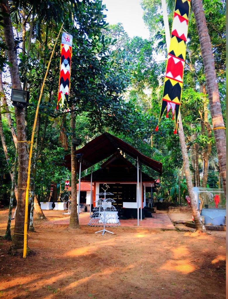 Edoli Bhagavathi Temple Kozhikode Dresscode