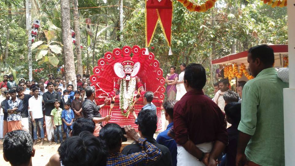 Images of Kozhikode Thuneri Kallachipoyil Bhagavathi   Temple