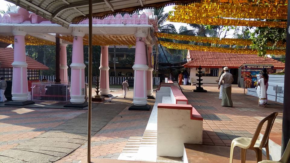 Images of Kozhikode   Kunnummal Sree Bhagavathi  krishna Temple
