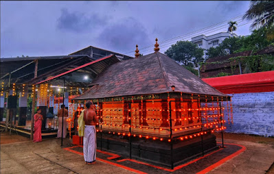 Utsavaghosham Tali Shiva Temple Kozhikode Kerala