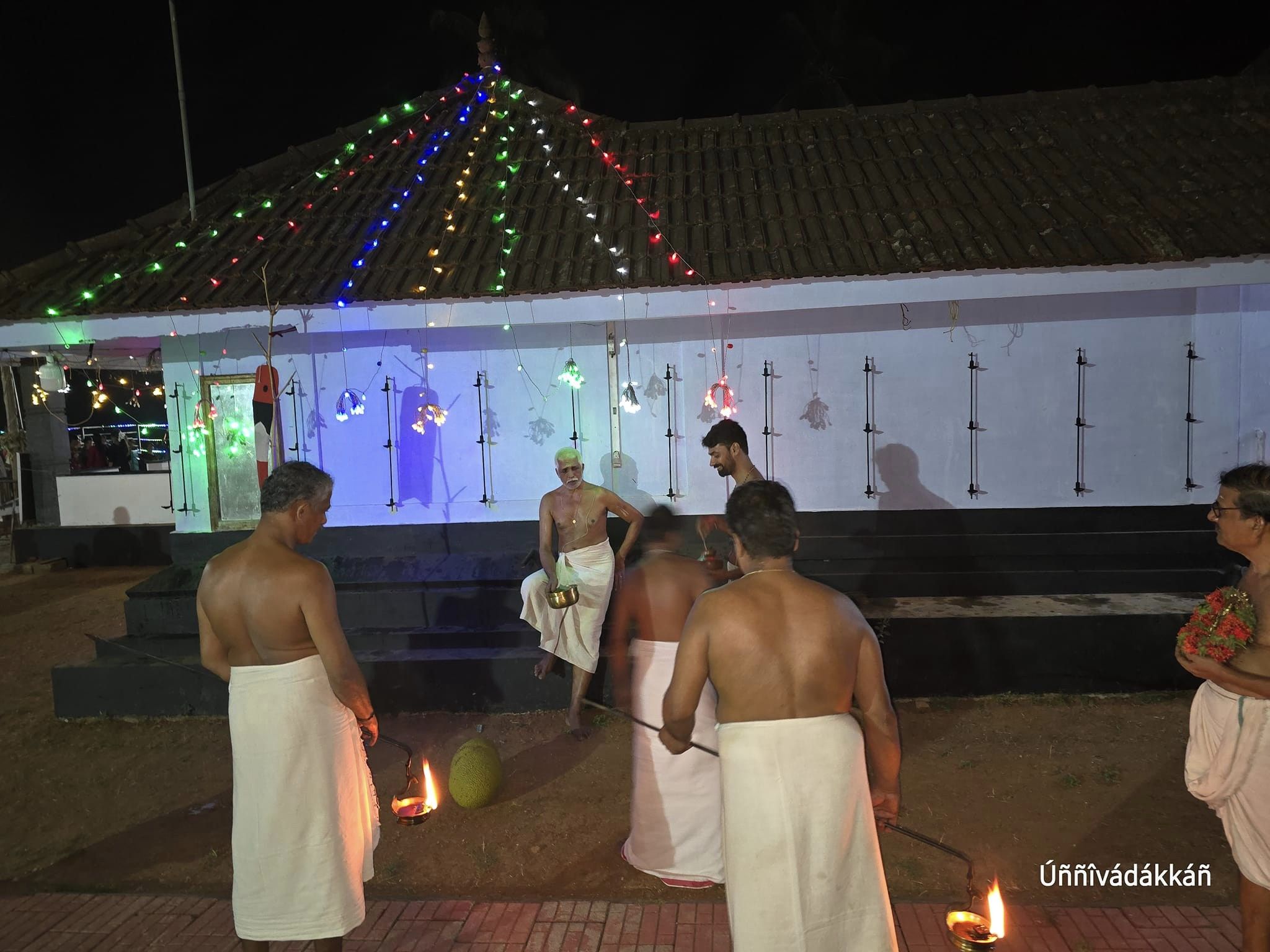  Alikalmanna Dhanwantharimoorthy  Temple in Kerala