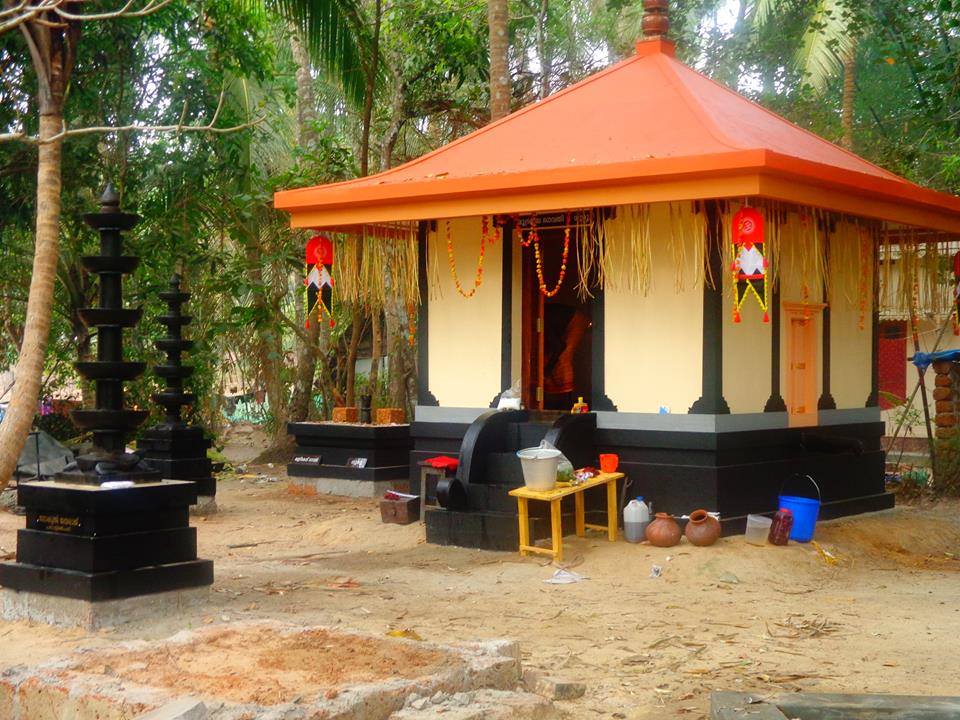 Maniyath Sree Bhagavathi Kavu  Temple malappuram