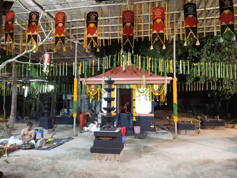  Maniyath Sree Bhagavathi Kavu  Temple in Kerala