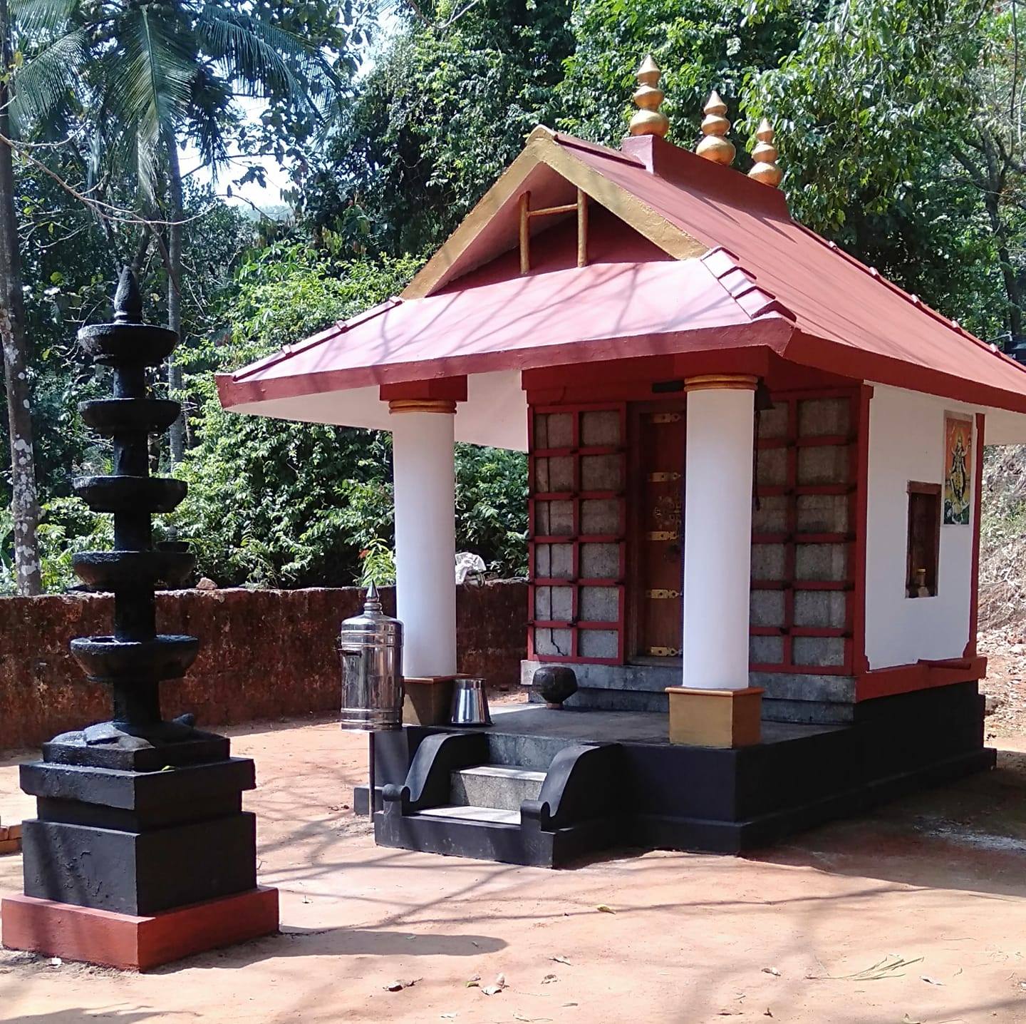 Kozhipilly Sree Guru Muthappan Bhagavathy Temple malappuram