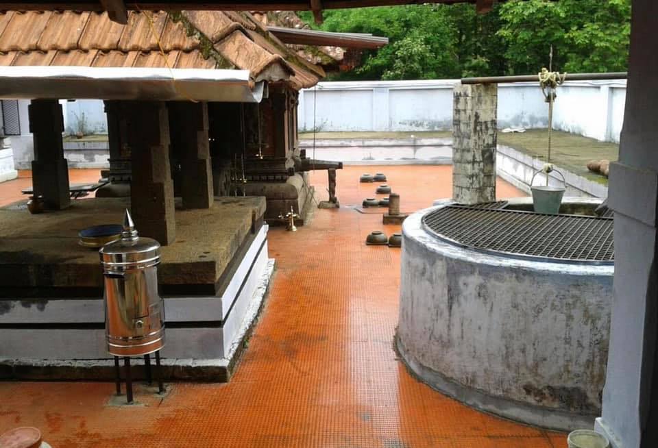   Irumbuzhi Sree Vishnu Temple in Kerala