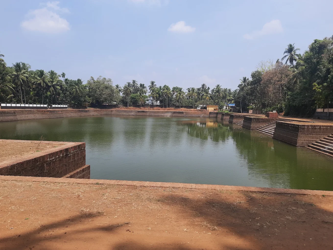 Thriprangode Shiva Temple sanctum exterior