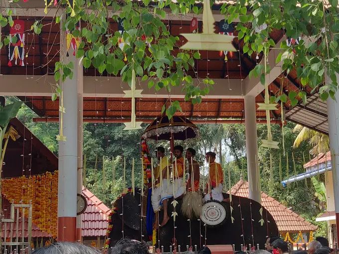 Guruthikkavu Guruthidarppanam Neduva Pazhayatheru Sree Mahaganapathi Temple Malappuram Kerala