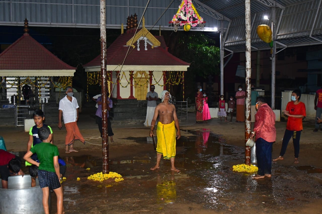  Emoor Temple in Kerala