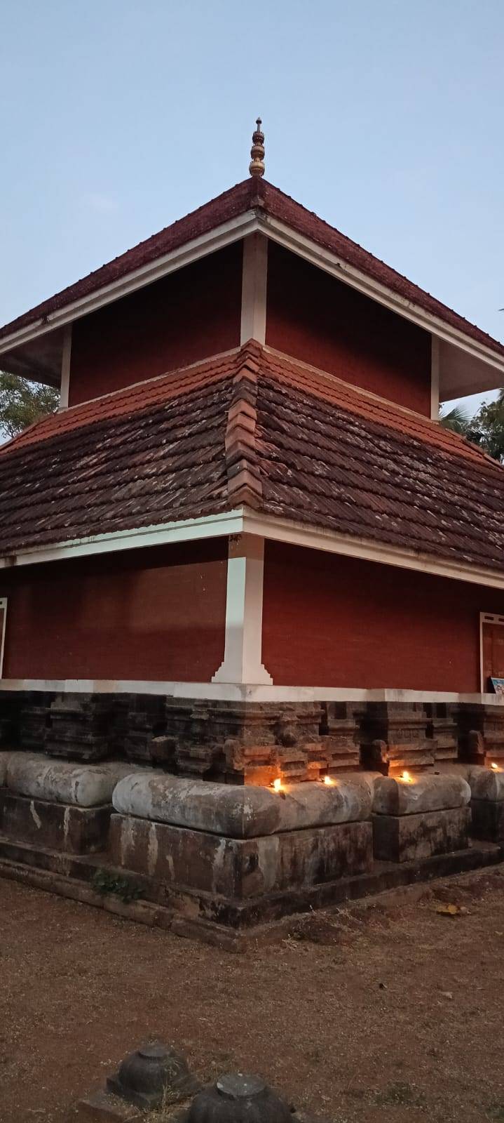 Images of Palakkad Maruthur Thali Siva temple