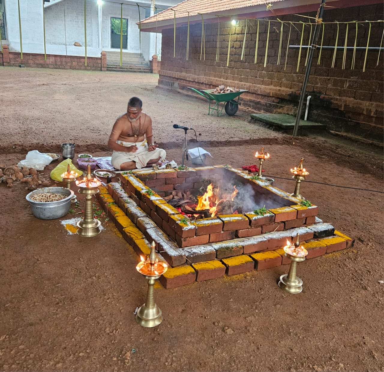 Arayil Bhagavathi  is an Shakthi devi in Hinduism