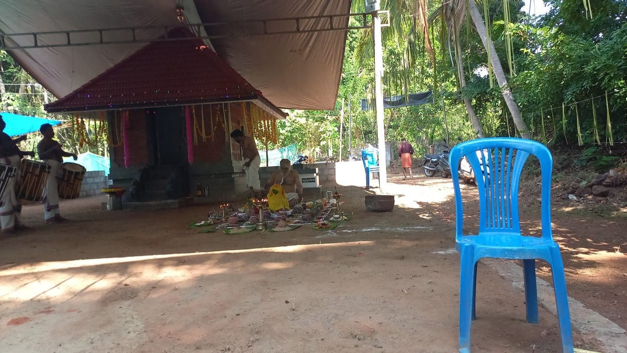 Parakkal Sree Manapully Bhagavathy  is an Shakthi devi in Hinduism