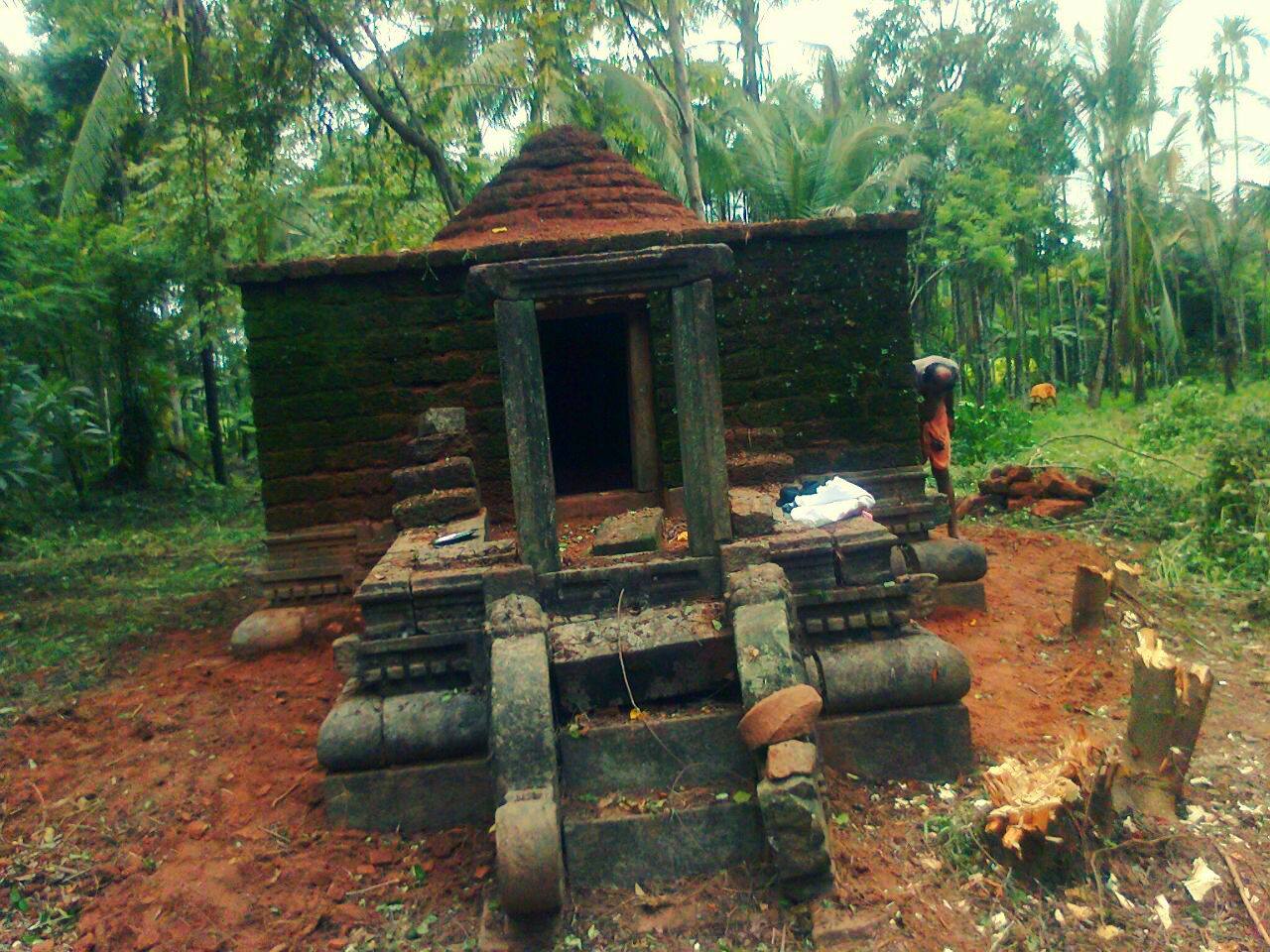 Kandamkulangara Vishnu temple is an Shakthi lord in Hinduism