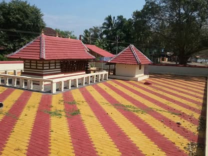 Kizhakkethara Bhagavathy temple Palakkad Dresscode