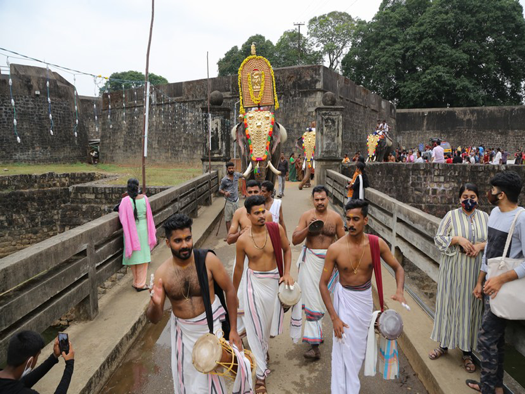 Prathyaksha Ganapathy Homam ceremony at Sree Anjaneya Seva Samithi Palakkad